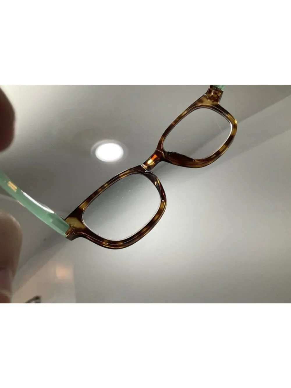 Peepers 2259 Passport Readers +1.25 in Tortoise Shell Gently Used w Case
